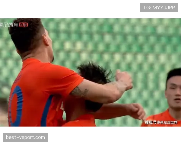 守门员犯规判罚：禁区内点球与罚牌判定要点