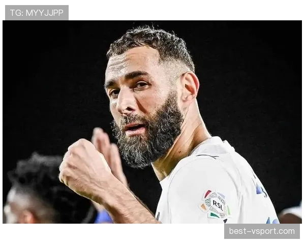 本泽马与伊布的终结效率差异及其战术角色解析